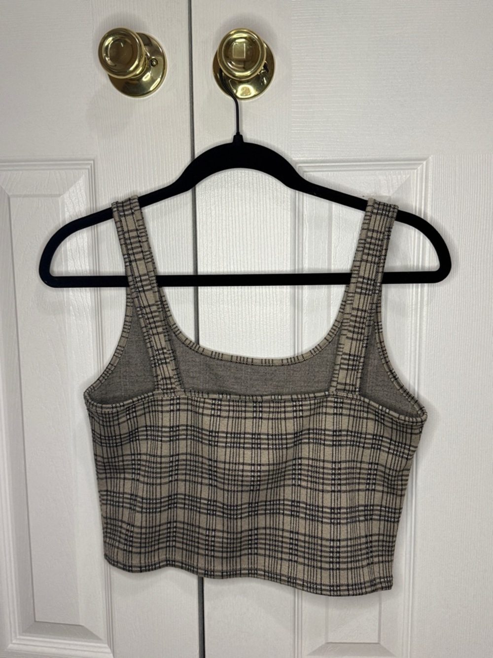 Willow & Root Plaid Cropped Tank Top - Picture 3 of 4